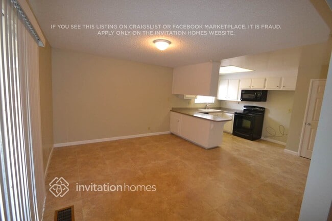 Photo - 10601 Viani Way