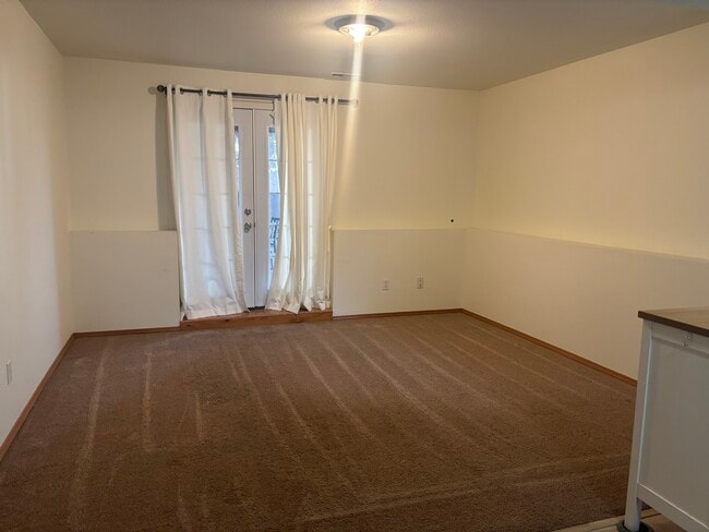 Photo - 511 Queen Ave NE Unit 1.0