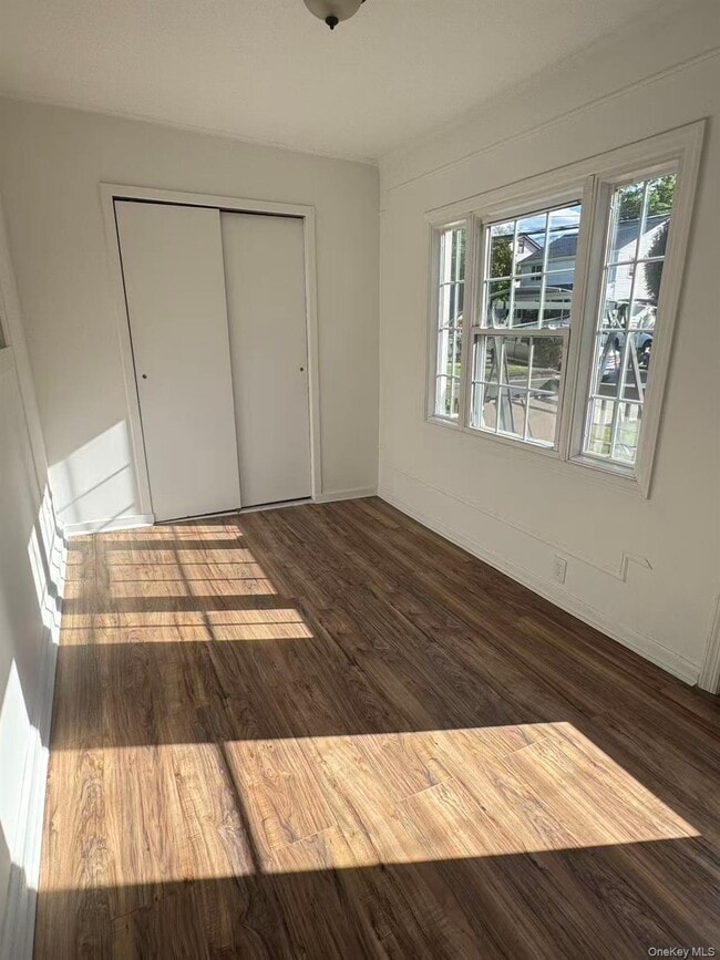 Photo - 42-45 247th St