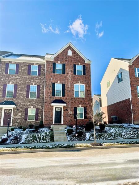 Photo - 213 Amon St Townhome