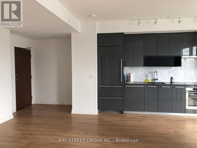 Photo - 117 McMahon Dr Unit 1106