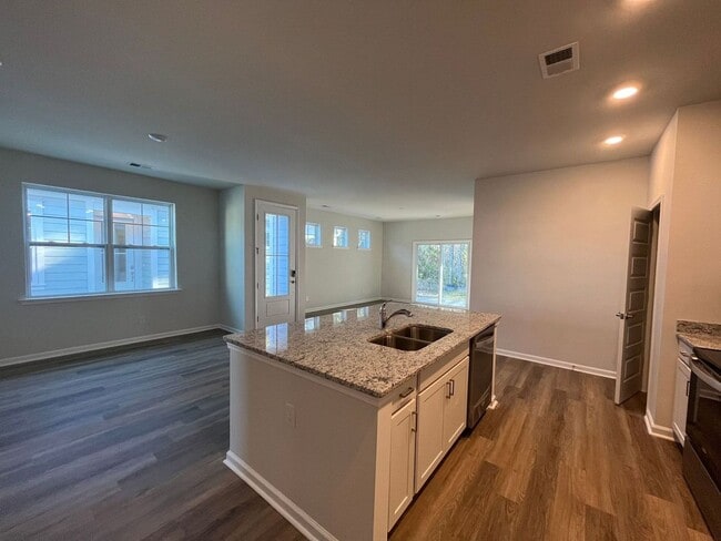 Photo - 149 Holloway Hill