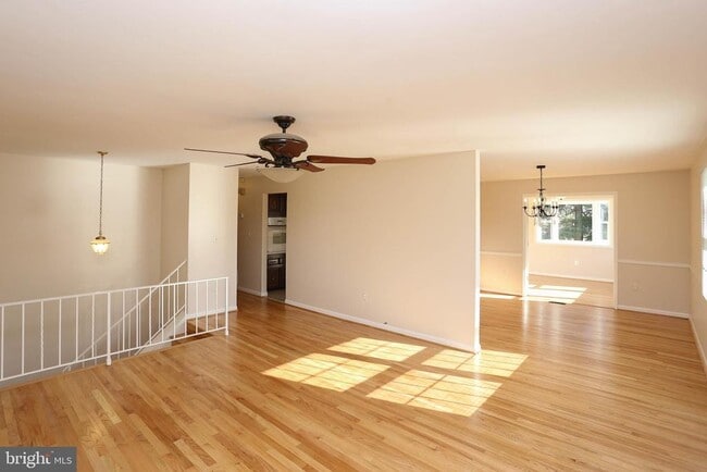 Photo - 3229 Ramblewood Rd
