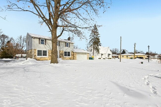 Photo - 218 W Main St