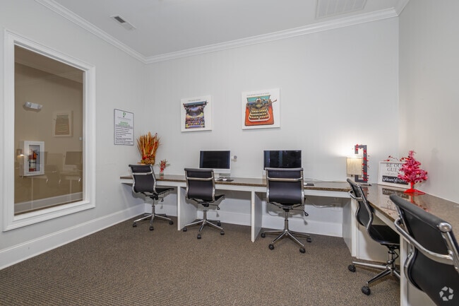 24-hour Business Center