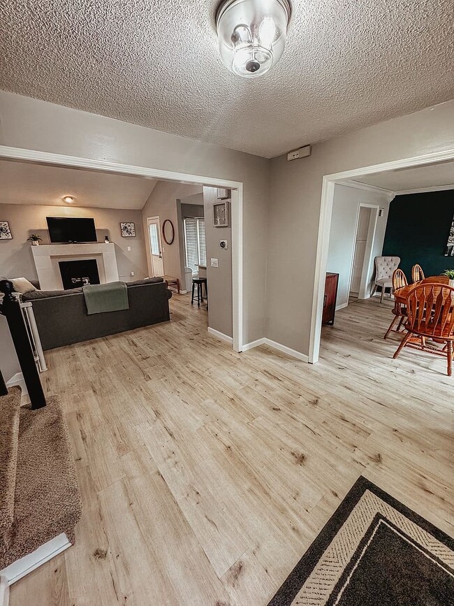 Photo - 8133 Swarner Dr