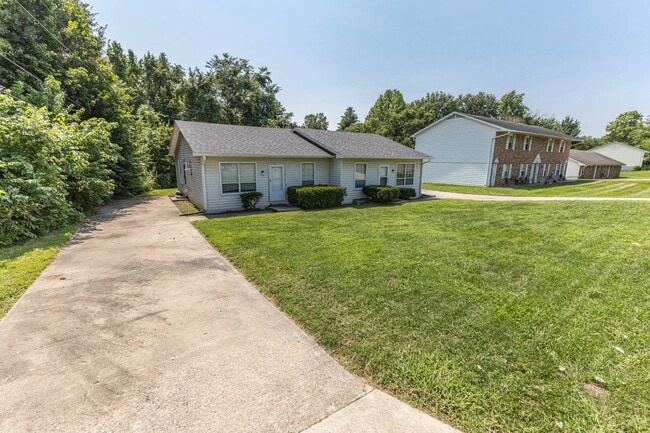 Photo - 1600 W Amos Dr
