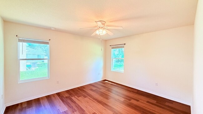 Photo - Available now! Amazing 4 Bedroom, 2 Bathroom Home in Wildwood!!
