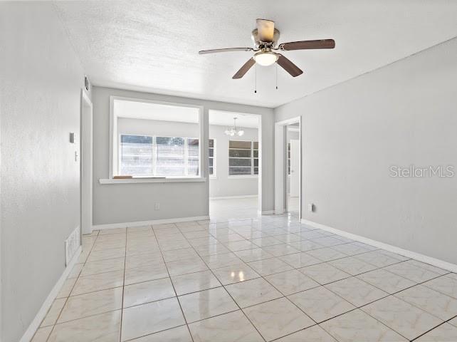Photo - 5614 Riviera Dr