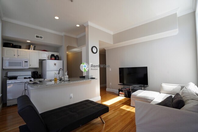 Photo - 365 Washington St Unit 202