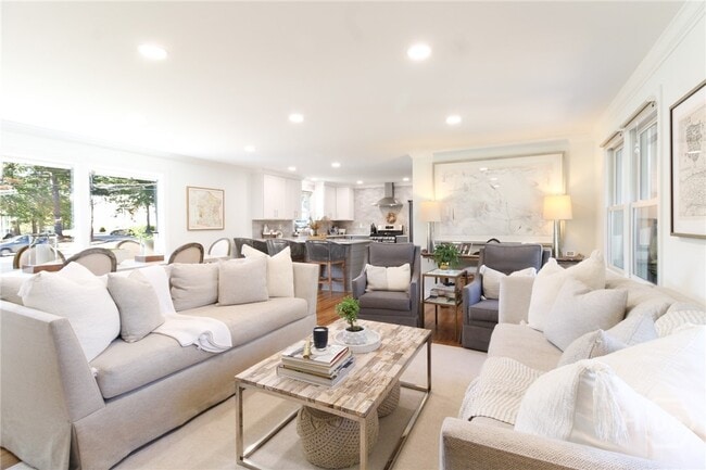 Photo - 1092 West Lake Dr