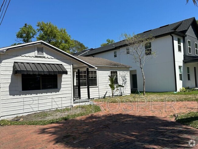 Building Photo - 1303 E Harding St Unit E Rental