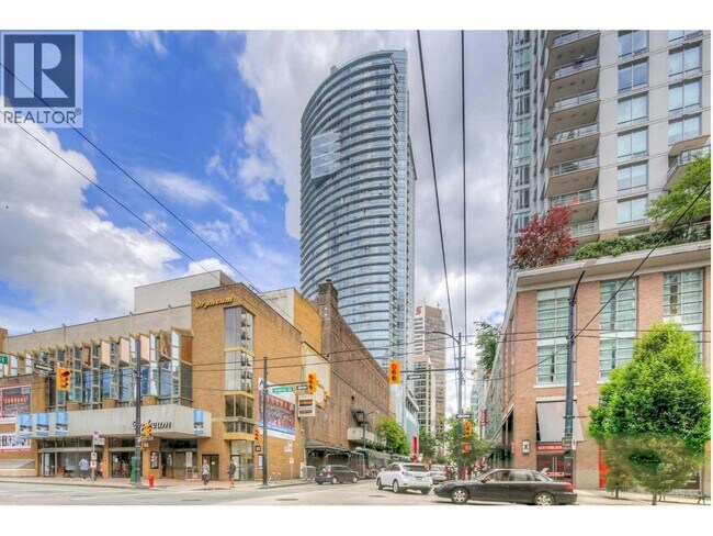833 Seymour St Unit 13Floor