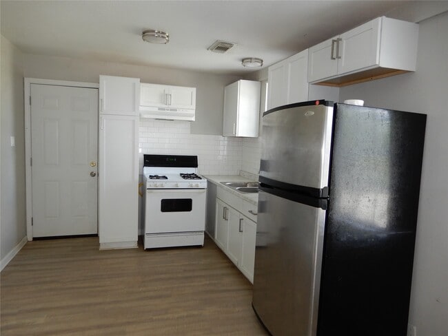 Photo - 3804 Lelia St