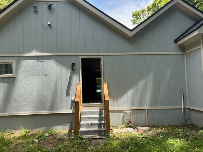 Photo - 542 Elm St