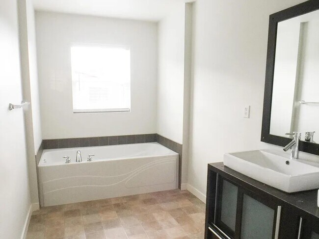 Photo - 1329 159th St SW