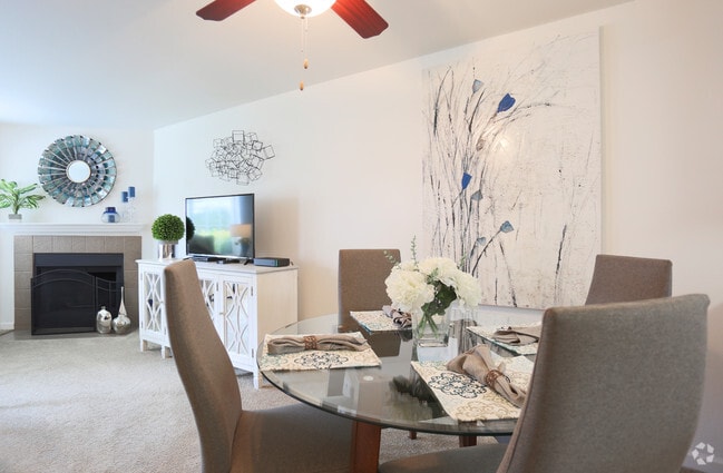 Creekside at Tanasbourne Apartments