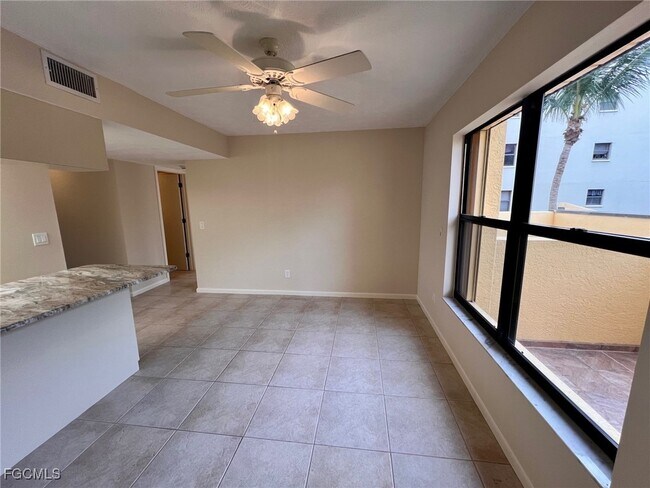 Photo - 4015 SE 20th Pl Unit 206