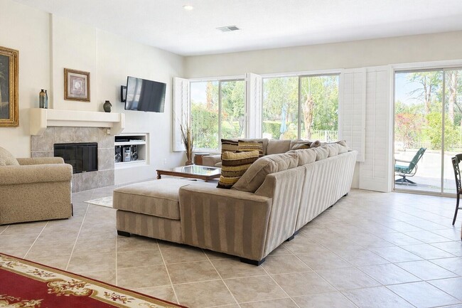 Photo - 83 N Kavenish Dr