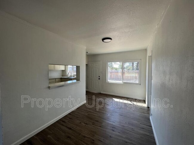 Photo - 1420 Lake Blvd