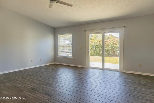 Photo - 1606 Castle Rock Ct