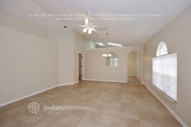 Photo - 438 Cadenza Dr