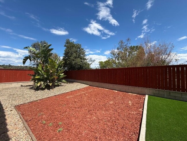 Photo - 720 Valley Crest Dr