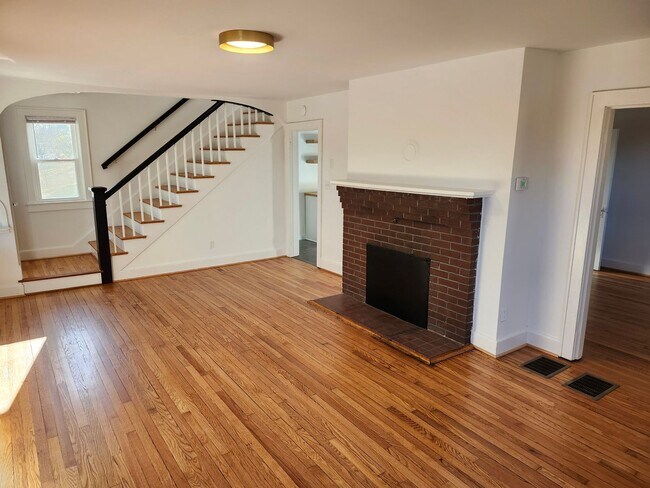 Photo - Large, Remodeled Single Family 4 BR House in Staunton