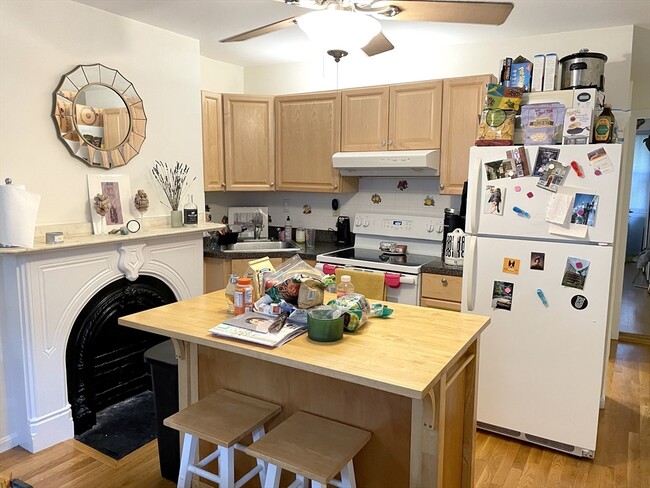 Photo - 81 E Brookline St Unidad 1