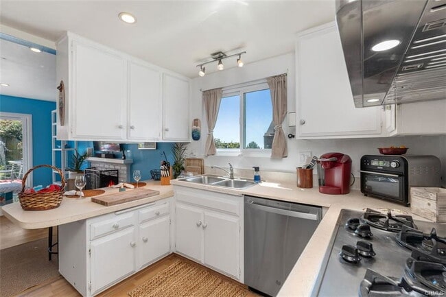 Photo - 3068 Zell Dr