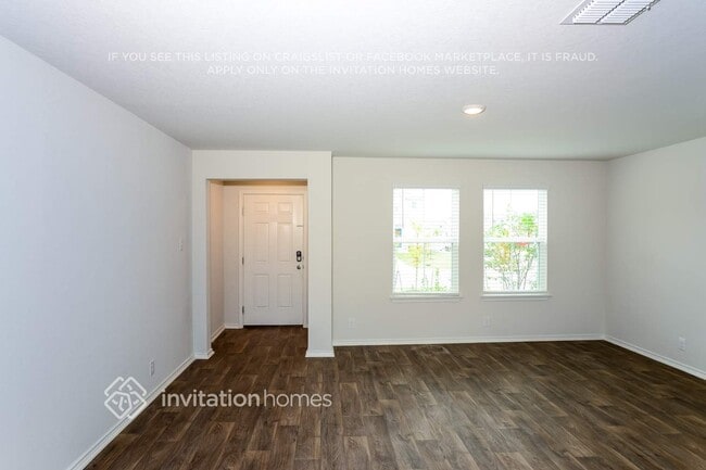 Photo - 9807 Spotted Rose