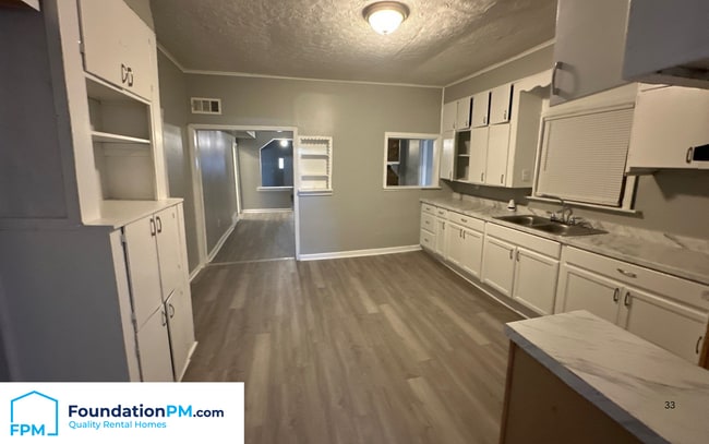 Photo - 2271 Hubbard Ave