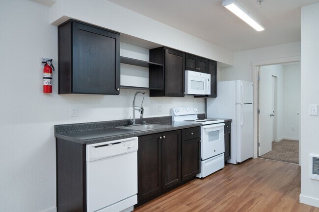 3 Bedroom 1.5 bath townhome!