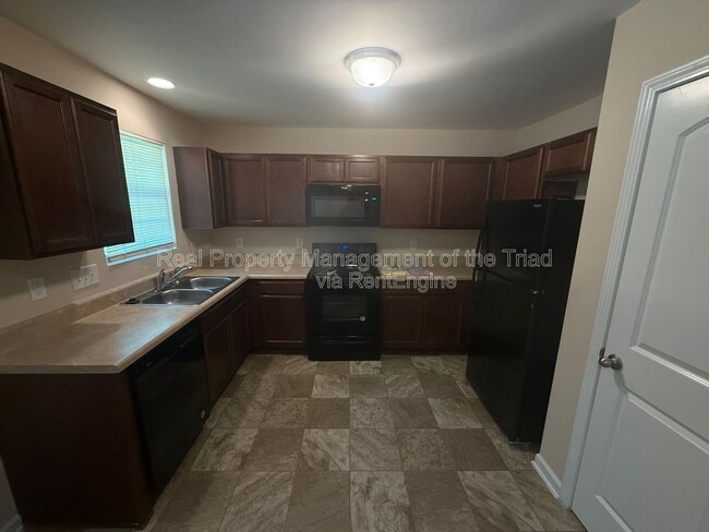 Photo - 4507 Chapel Ridge Dr