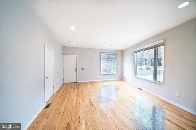 Photo - 706 N 7th St Unidad 1