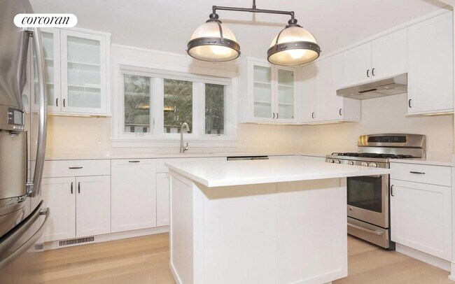 Photo - 5 Pleasant Ln