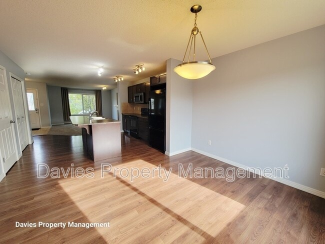 Photo - 1044-1177 177 St SW