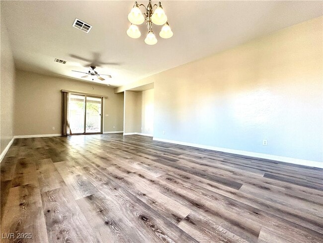 Photo - 6167 Saddle Horse Ave