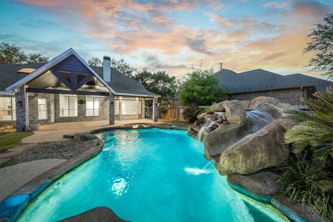 Photo - 5534 Weston Dr