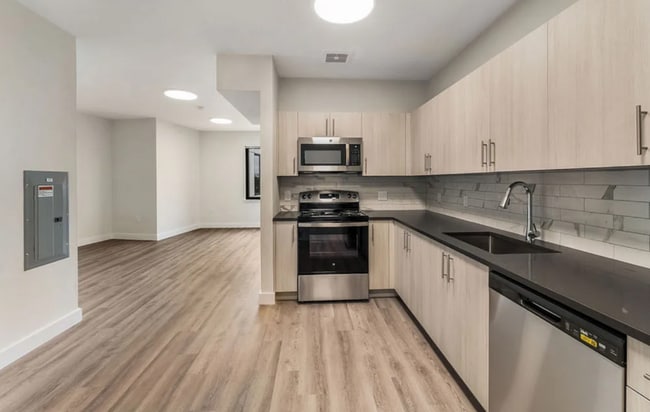 Photo - 72 S Essex Ave