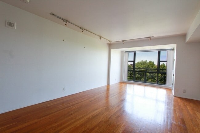 170 Tremont St Unit 701