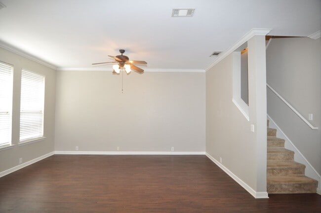 Photo - 2214 Glacier Park Ln