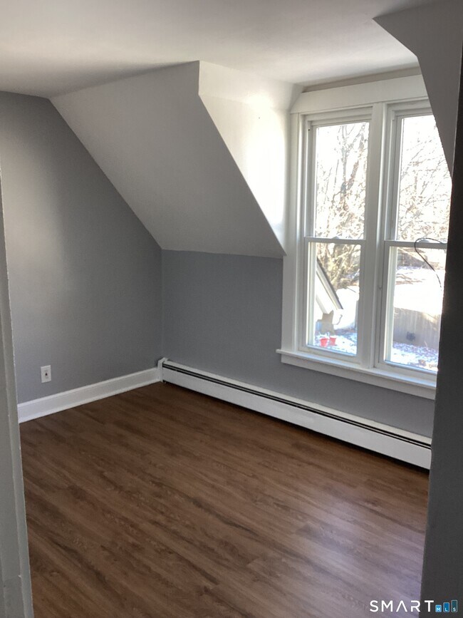 Photo - 68 Woodbridge St