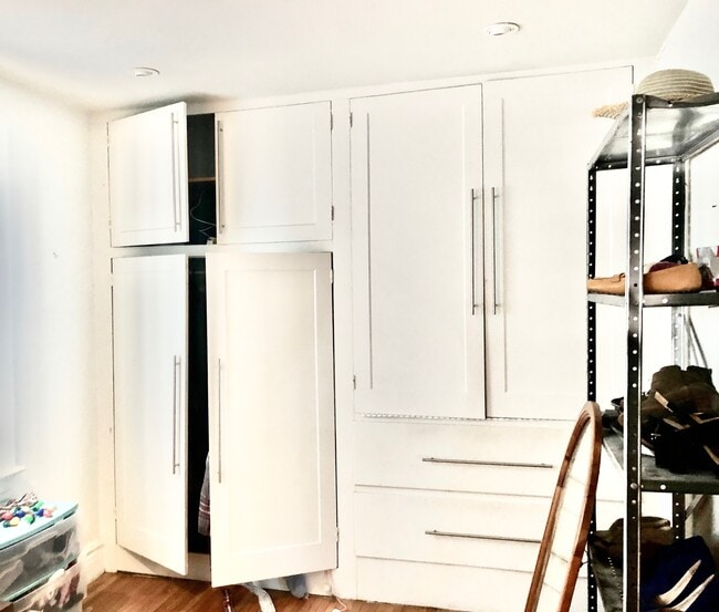 Photo - 24 Brantford Pl Unit 1