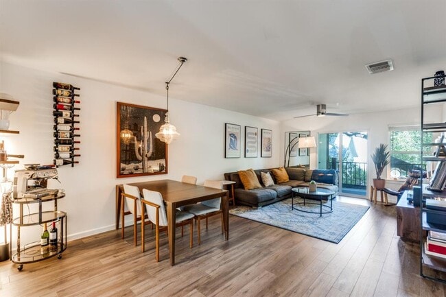 Photo - 3604 Clawson Rd Unit 202