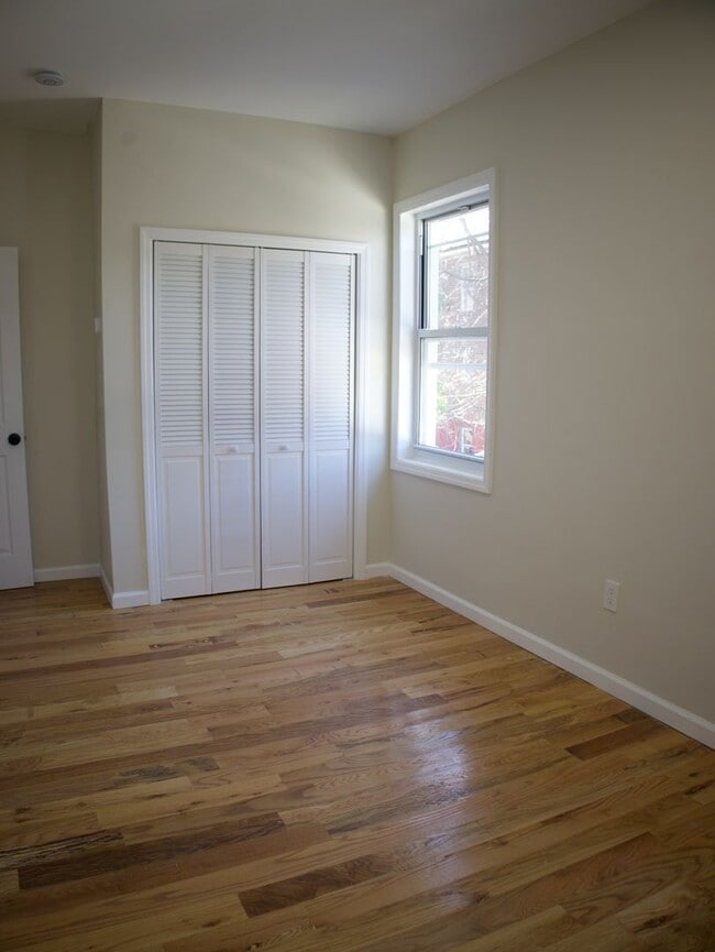 Photo - 4115 Wilder Ave Unidad 2ND FLOOR