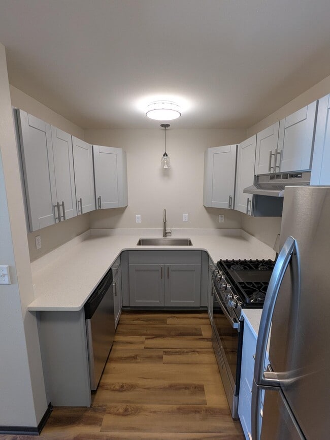 Kitchen - 645 Easton Pky Townhome