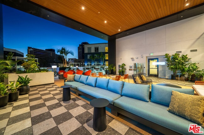 Photo - 250 E Broadway Unidad 715