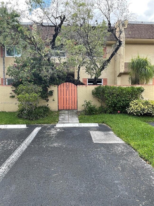 Building Photo - 7175 Nova Dr