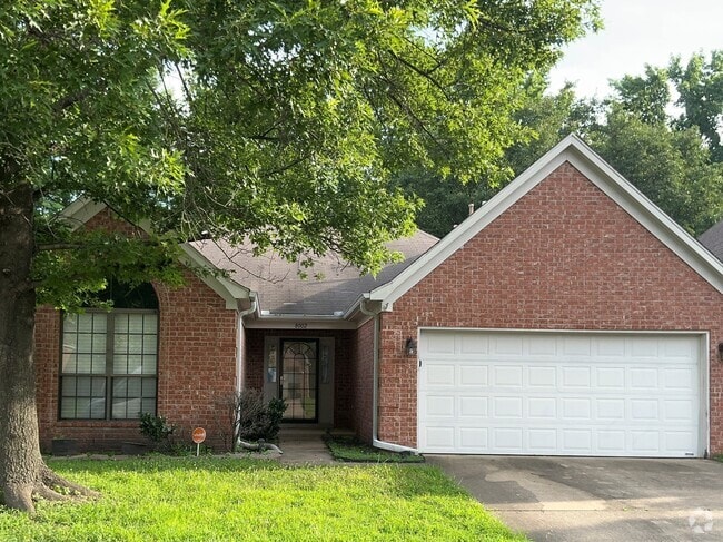 Building Photo - 8002 Jills Creek Dr Rental
